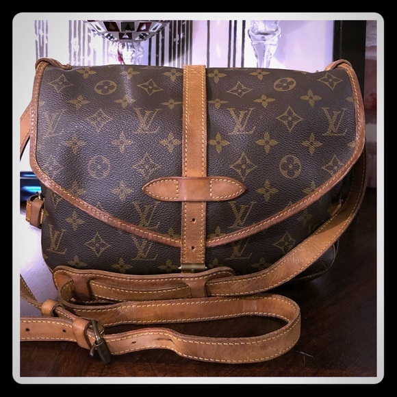 Louis Vuitton Handbags - AUTHENTIC LOUIS VUITTON SAUMUR 30 CROSSBODY BAG